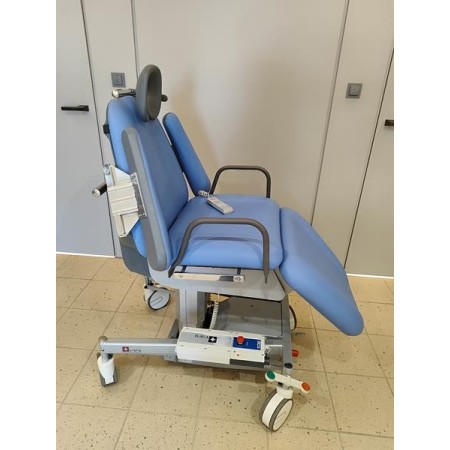 RINI treatment chair