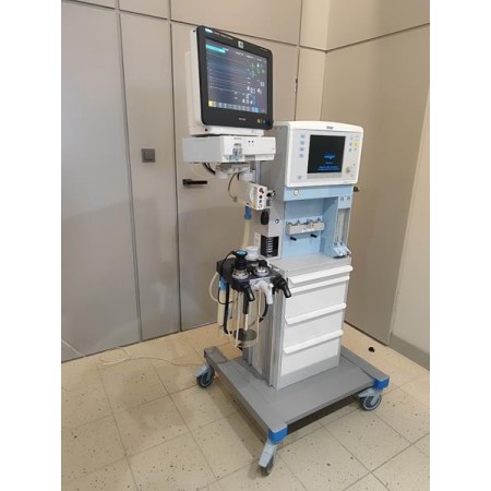 DRAGER FABIUS PLUS XL anesthesia machine