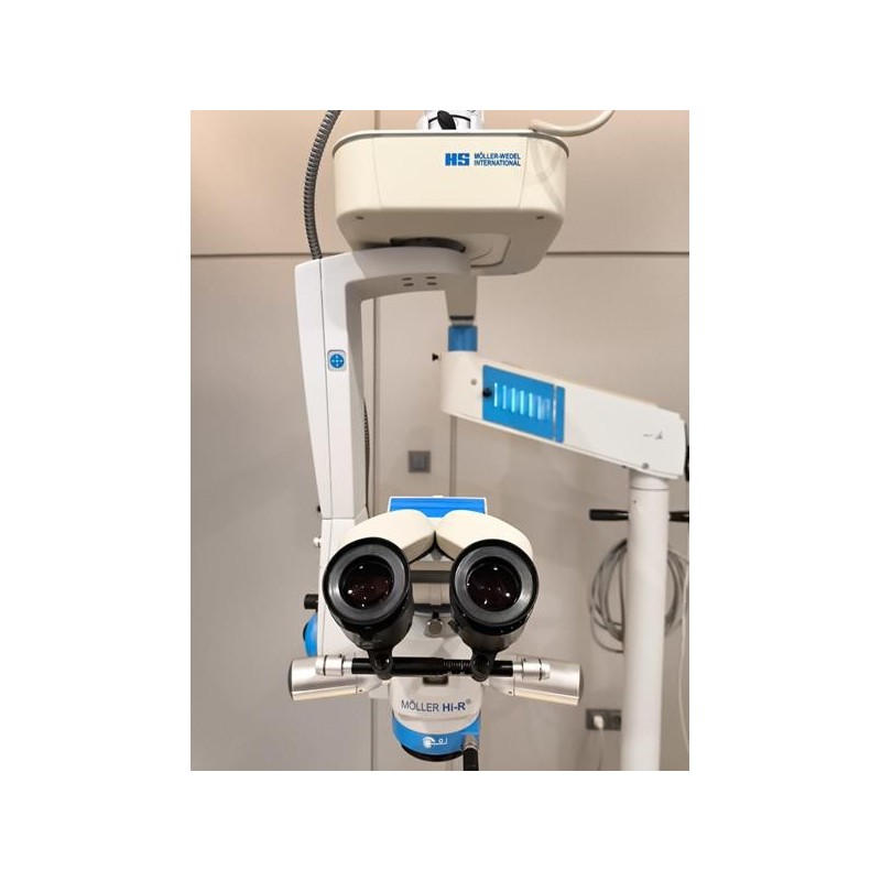 Moller Wedel HS Hi-R 900 Operating Microscope