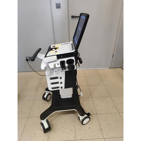GE Logiq e R8 ultrasound machine