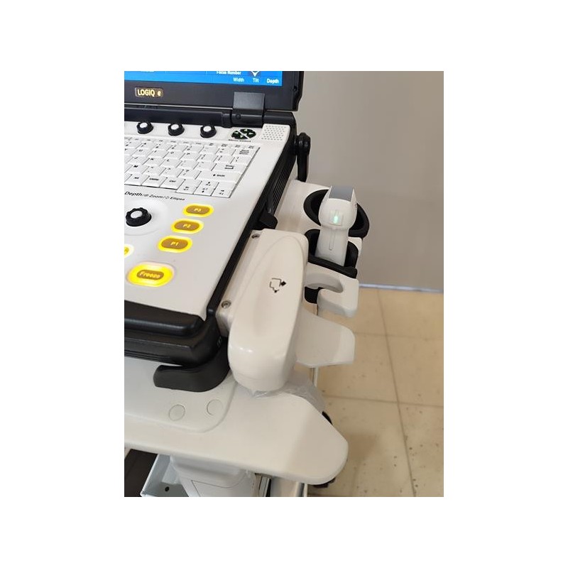 GE Logiq e R8 ultrasound machine