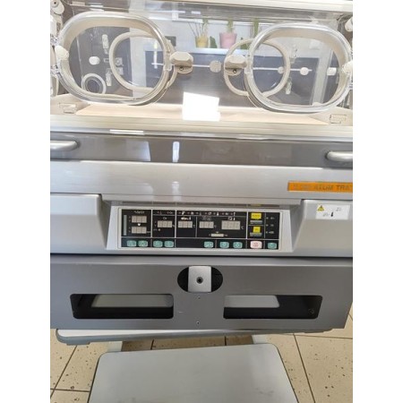 Inkubator noworodkowy ATOM Medical V-808