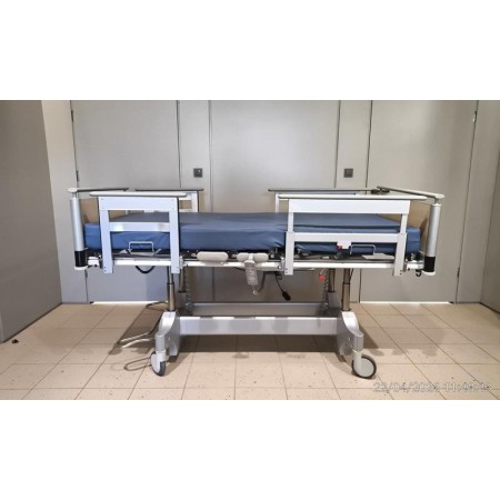Volker 960-2 elektrisches Patientenbett