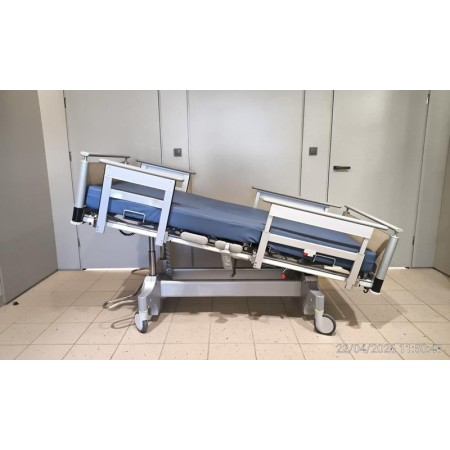 Volker 960-2 elektrisches Patientenbett