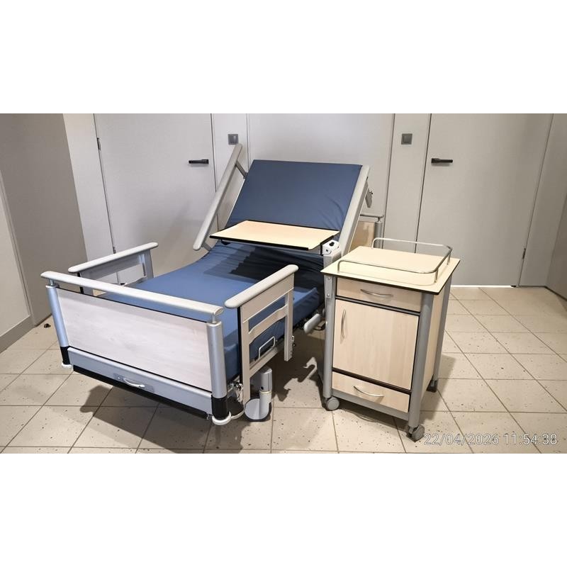 Volker 960-2 electric patient bed