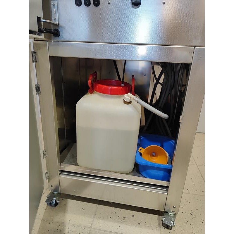 Melag Cliniklav 25 sterilizer