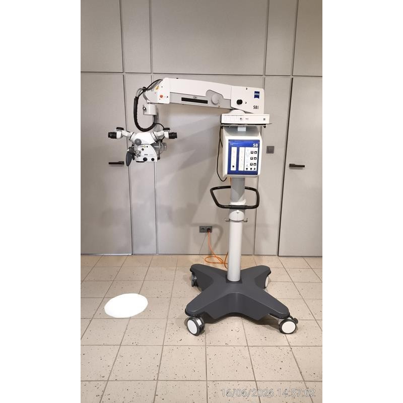 Zeiss OPMI Vario S88 surgical microscope