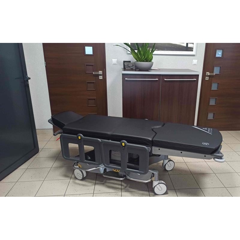 Anetic QA4 manual transport treatment table