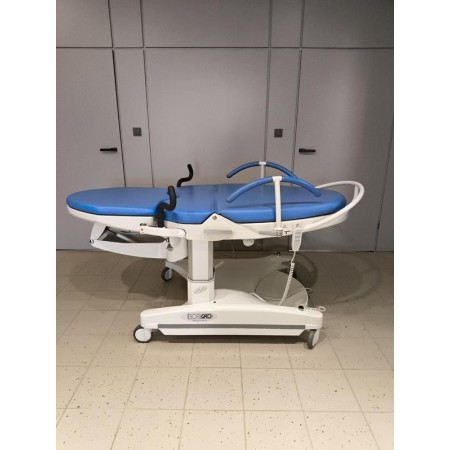 Borcad birthing chair