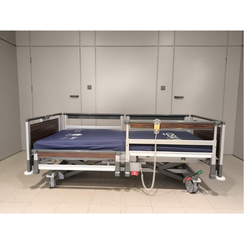 Electric patient bed Linet Image 3