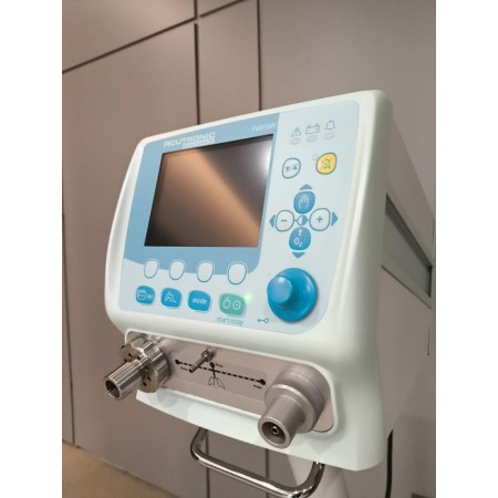 Acutronic Fabian Ventilator